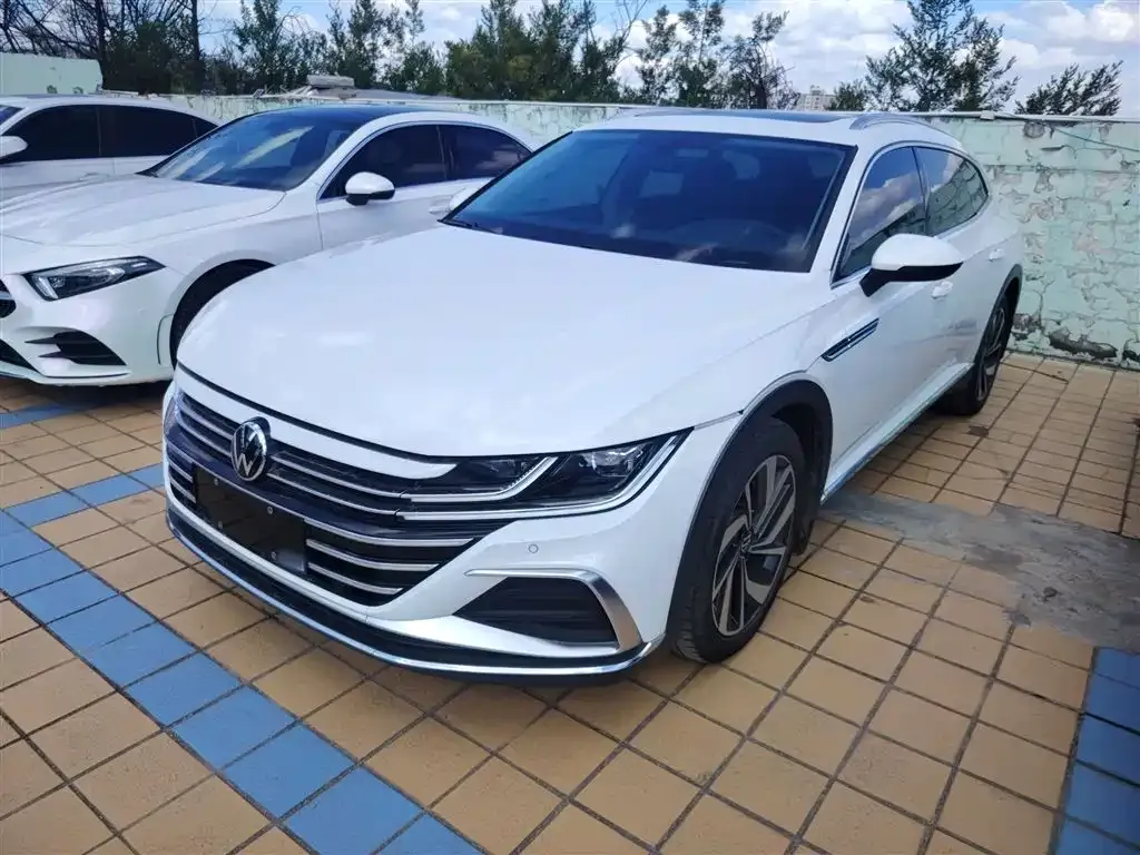Volkswagen CC 2022 из CN, фото 2