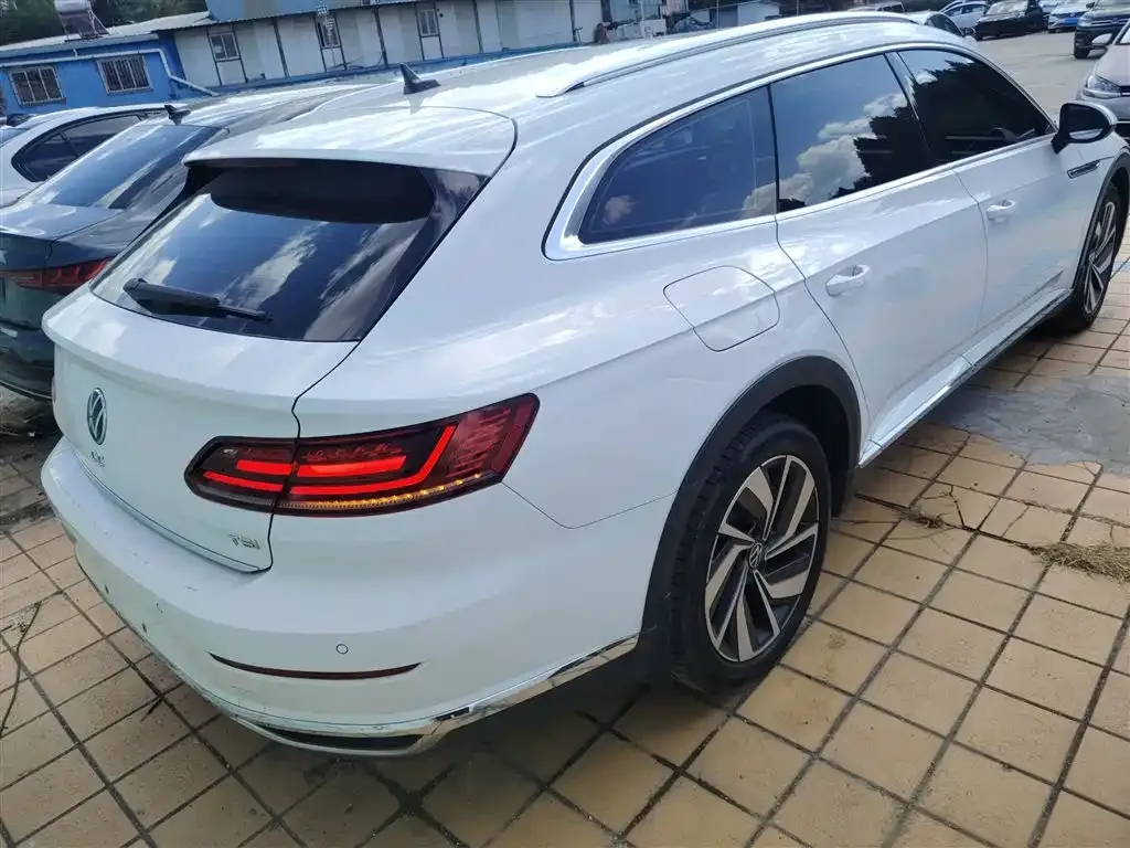 Volkswagen CC 2022 из CN, фото 8