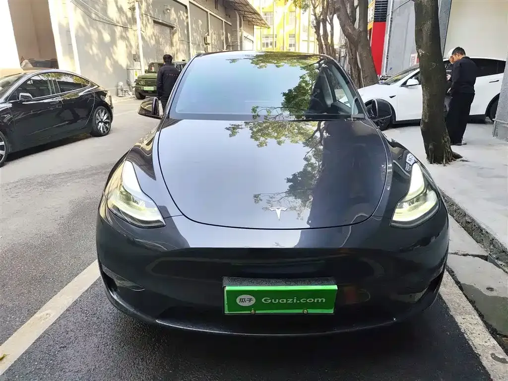 Tesla Model Y 2024 из CN, фото 3