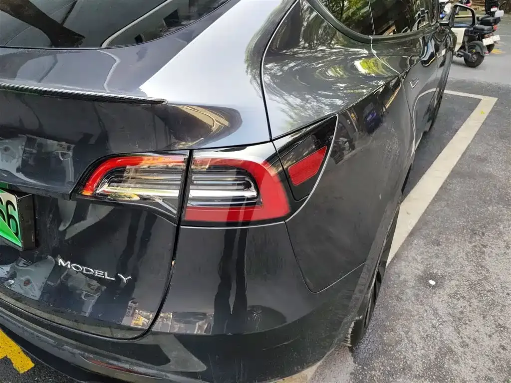 Tesla Model Y 2024 из CN, фото 6
