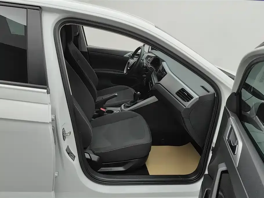 Volkswagen Polo 2023 из CN, фото 8