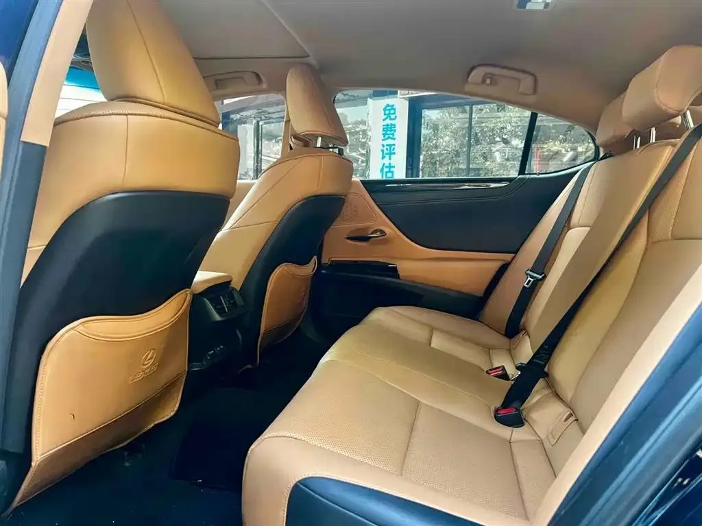 Lexus ES 2024 из CN, фото 7