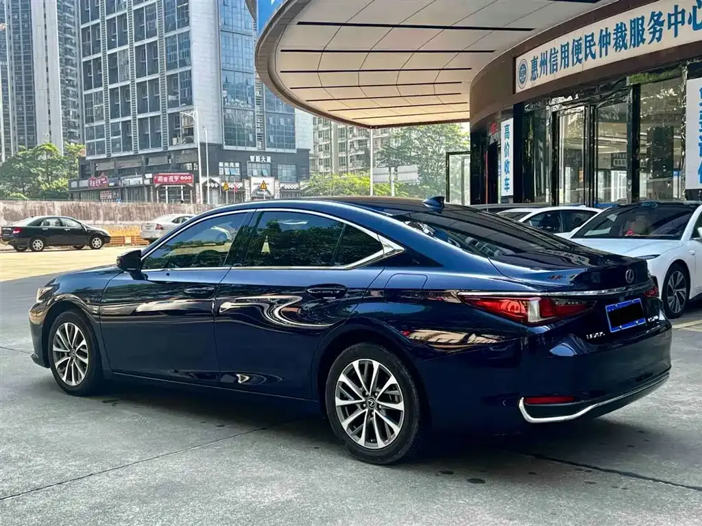 Lexus ES 2024 из CN, фото 6