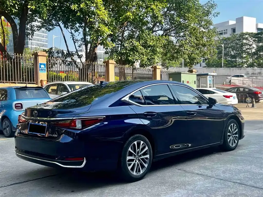 Lexus ES 2024 из CN, фото 9