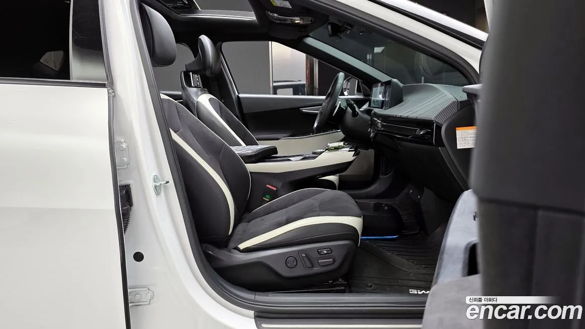 Kia EV6 2023 из KR, фото 10