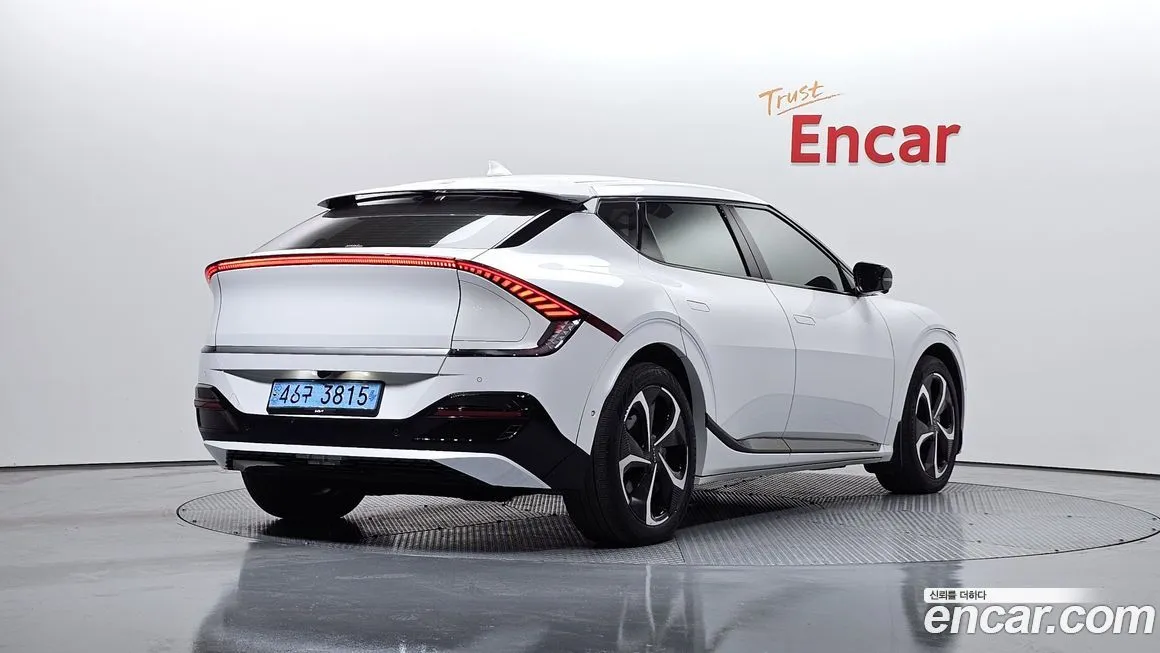 Kia EV6 2023 из KR, фото 4