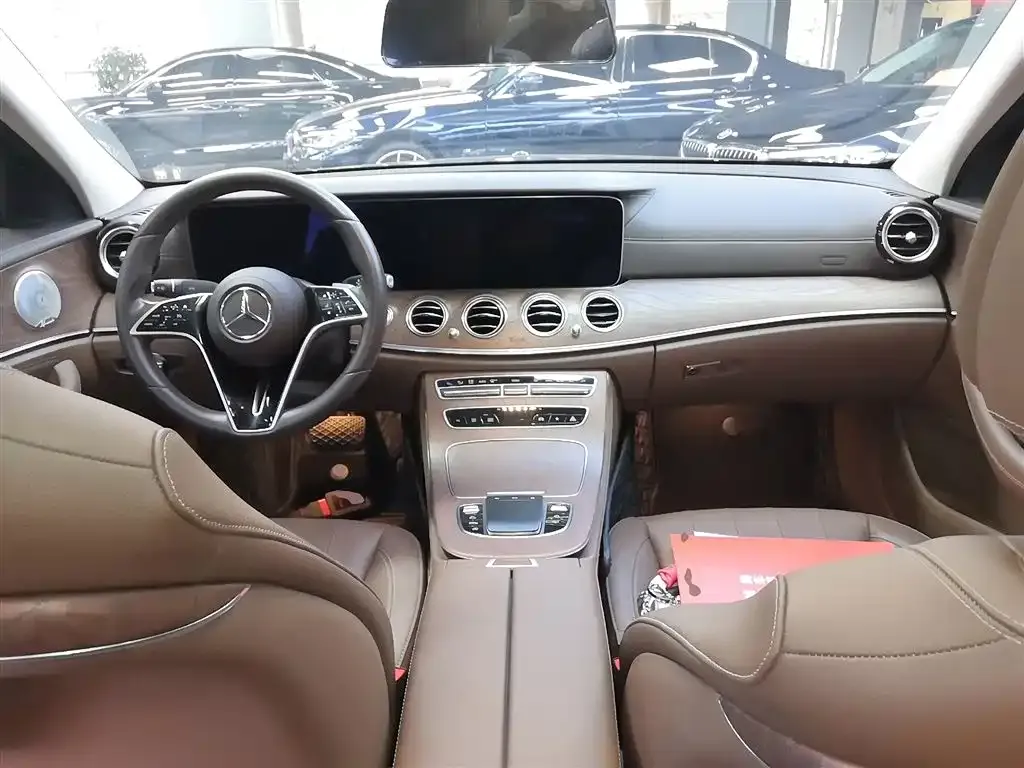 Mercedes-Benz E-Class 2023 из CN, фото 3
