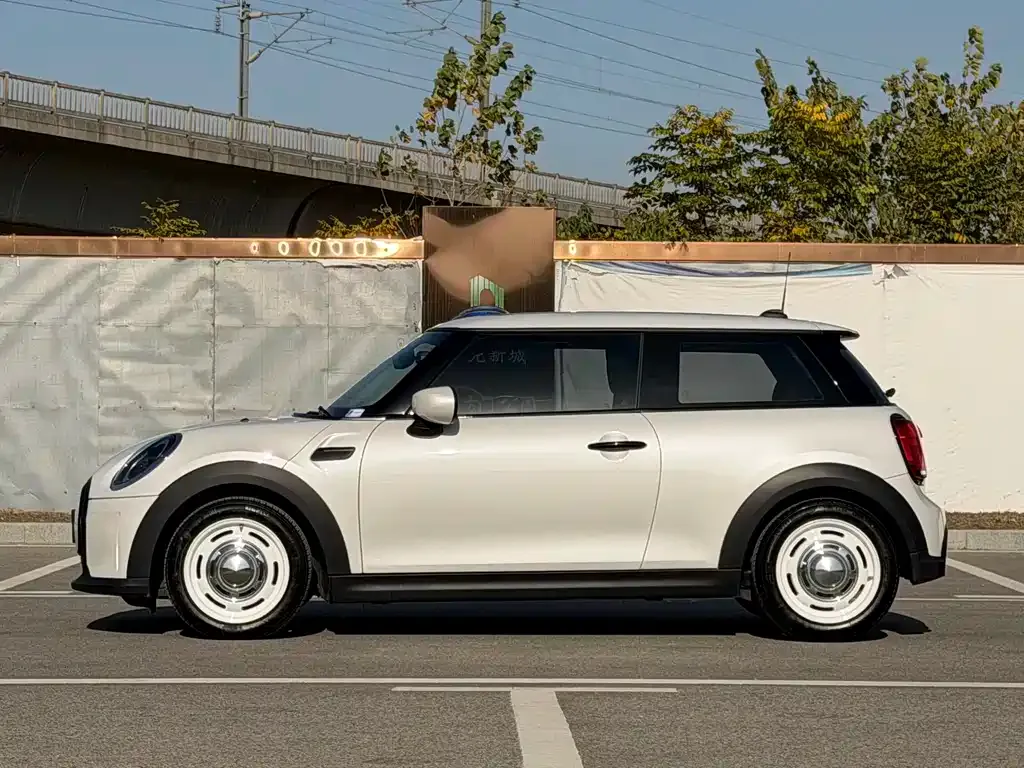 MINI Cooper (3-door) 2023 из CN, фото 7