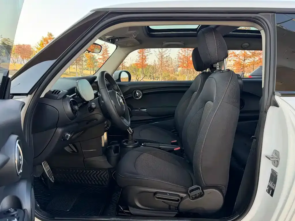 MINI Cooper (3-door) 2023 из CN, фото 5