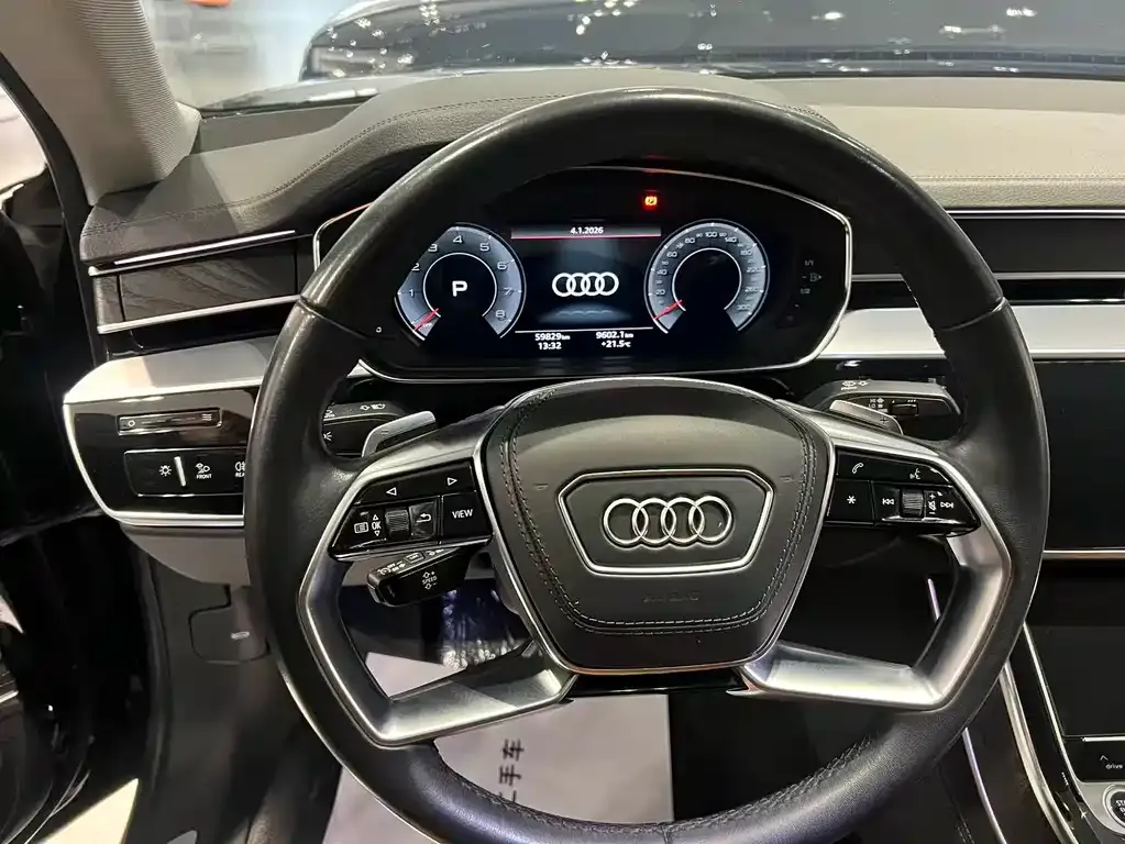 Audi A8 2023 из CN, фото 8