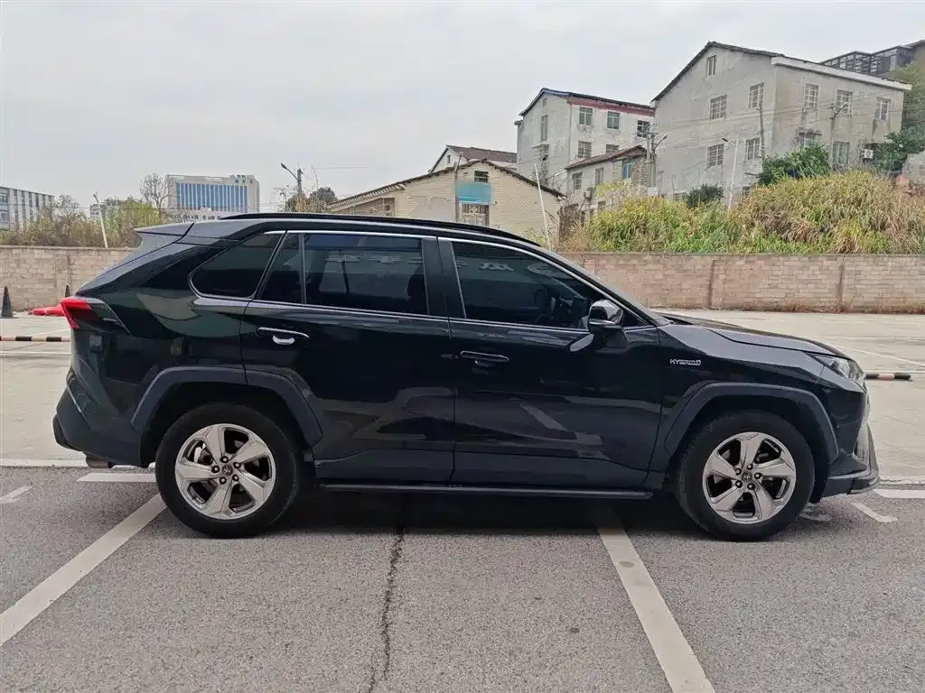 Toyota RAV4 2021 из CN, фото 8