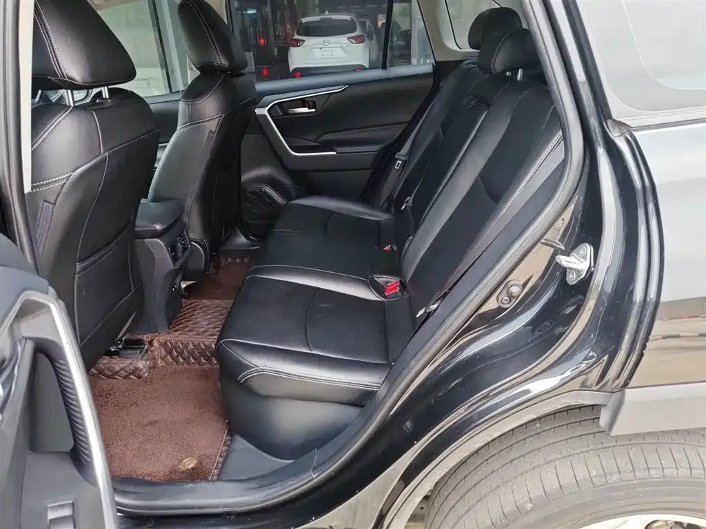 Toyota RAV4 2021 из CN, фото 7