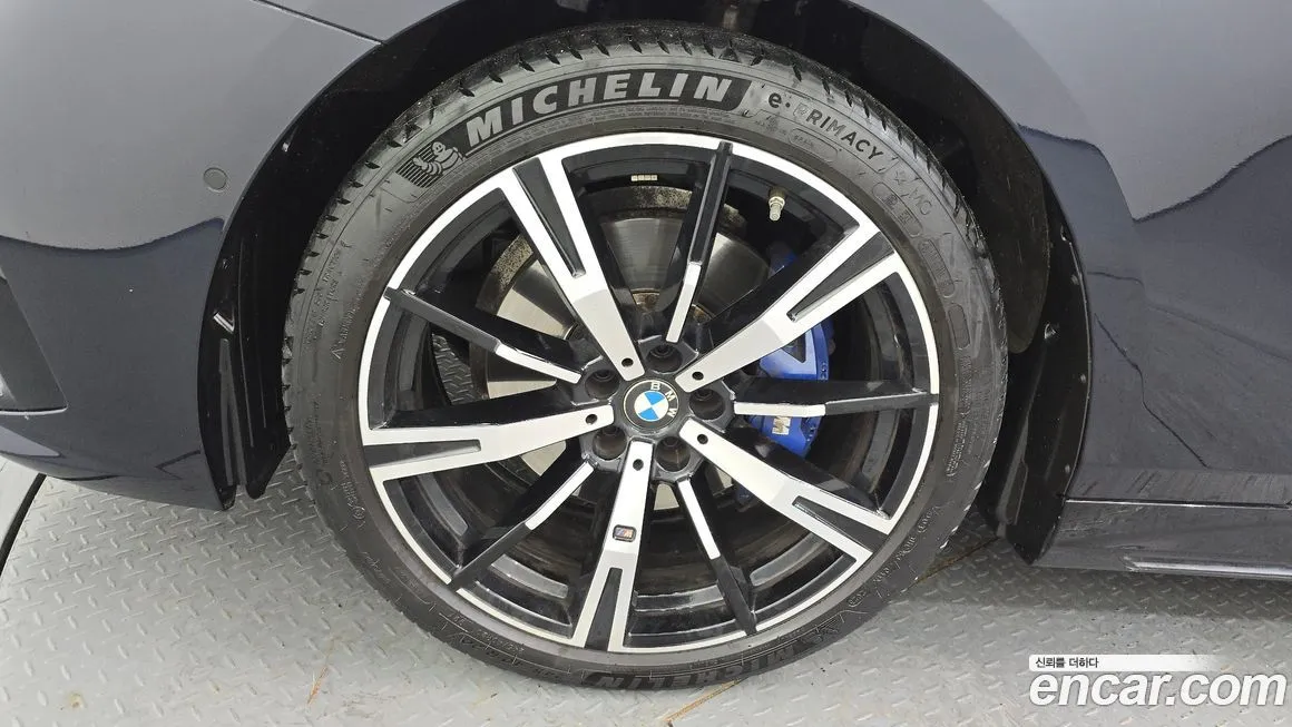 BMW 5-Series 2024 из KR, фото 10