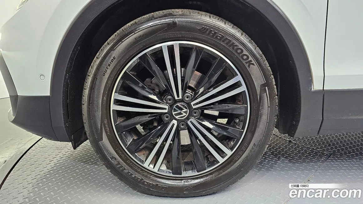 Volkswagen Tiguan 2021 из KR, фото 7