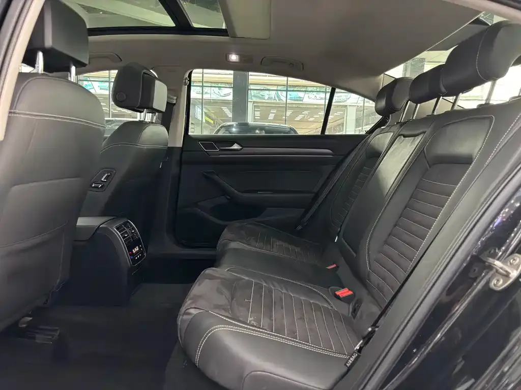 Volkswagen Magotan 2022 из CN, фото 3