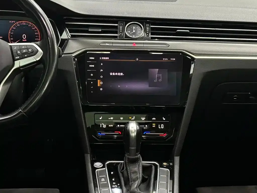 Volkswagen Magotan 2022 из CN, фото 8