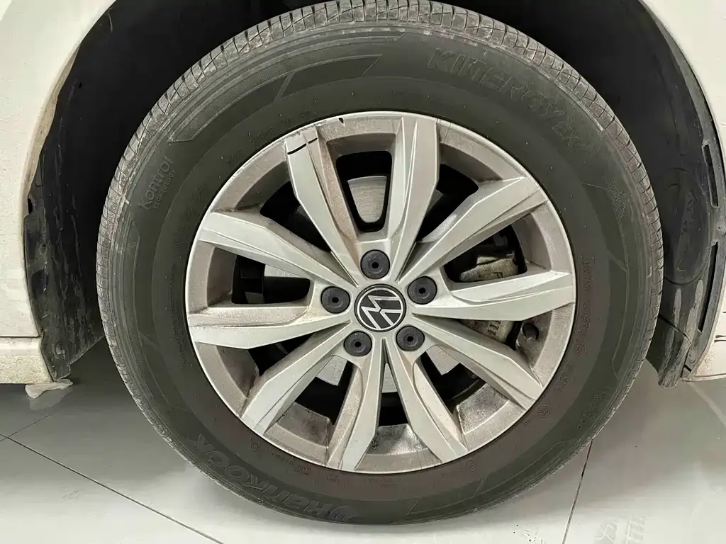 Volkswagen Polo 2021 из CN, фото 10