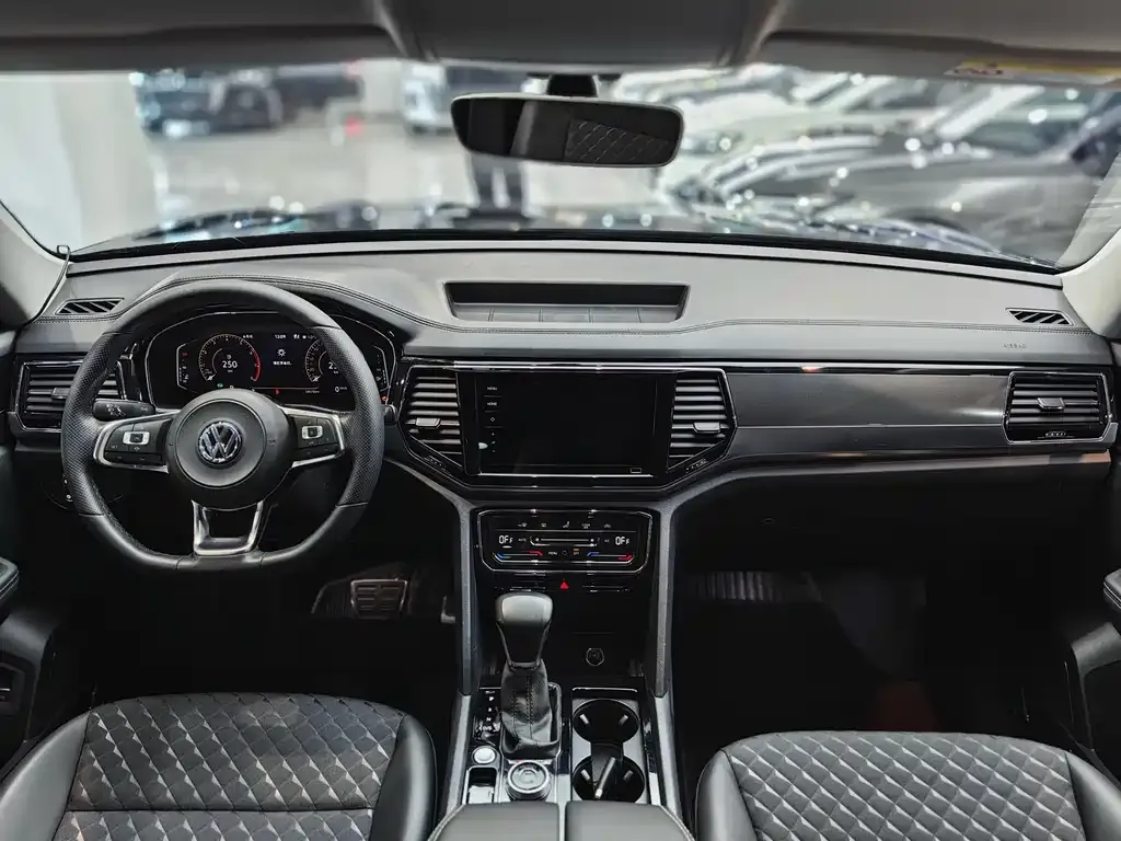 Volkswagen Teramont 2021 из CN, фото 9