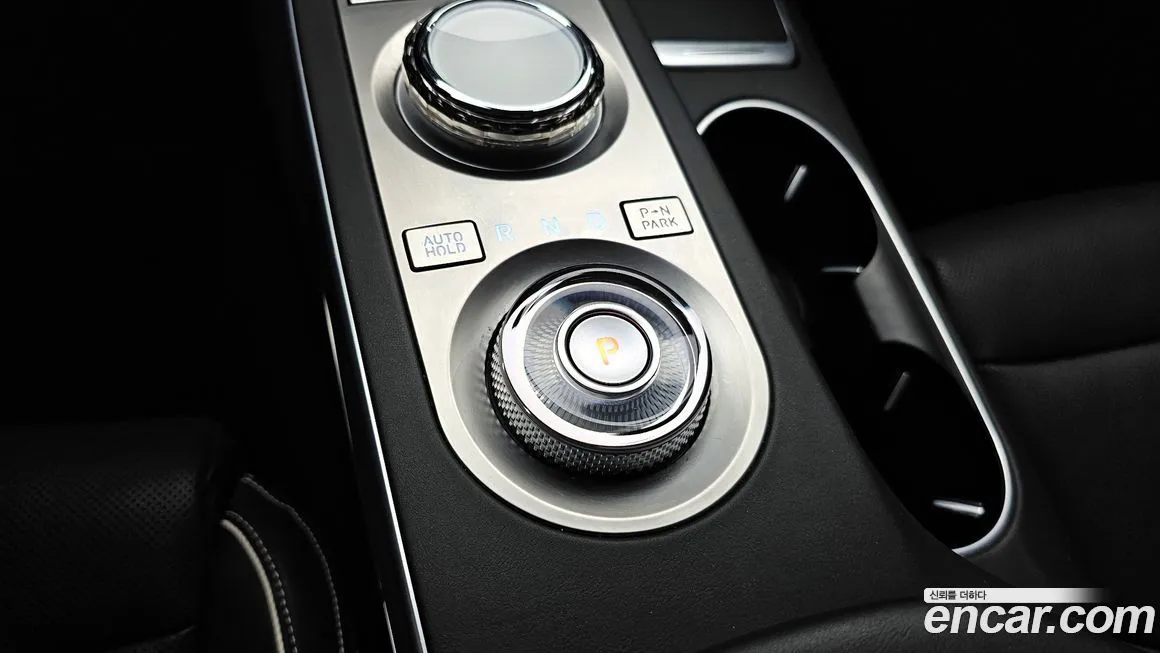 Genesis GV70 — фото 2