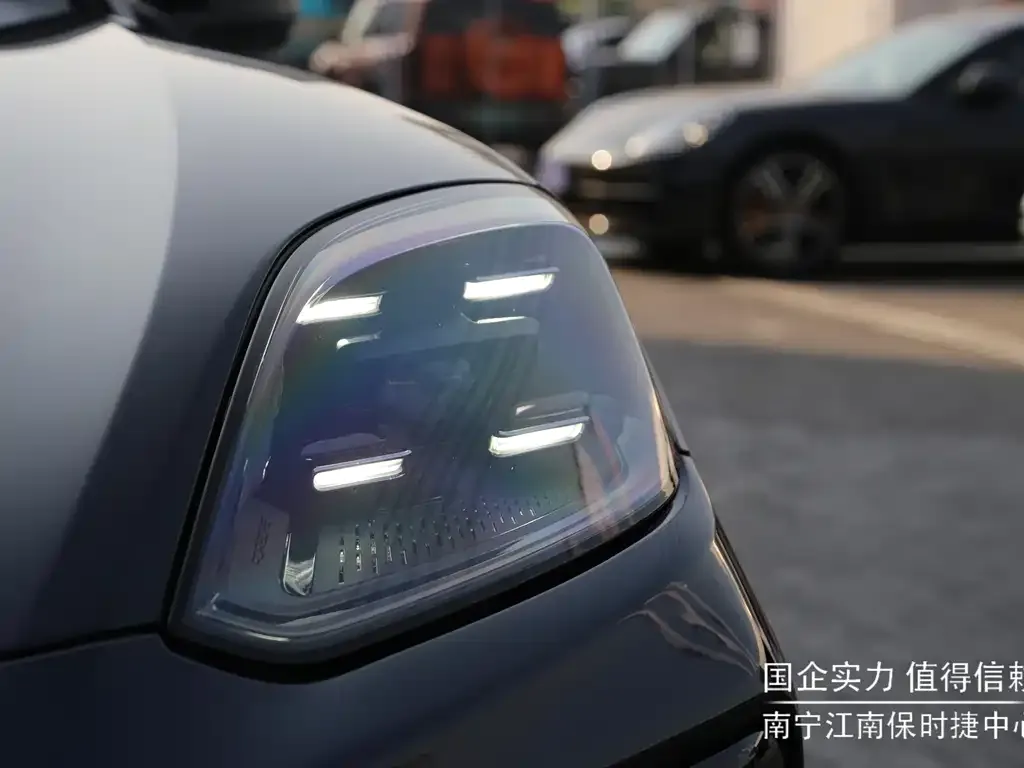 Porsche Cayenne Hybrid 2024 из CN, фото 4