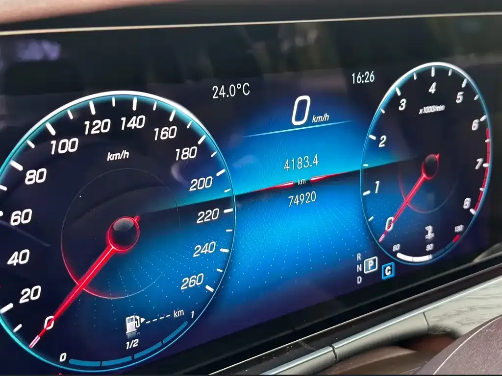 Mercedes-Benz E-Class 2021 из CN, фото 4