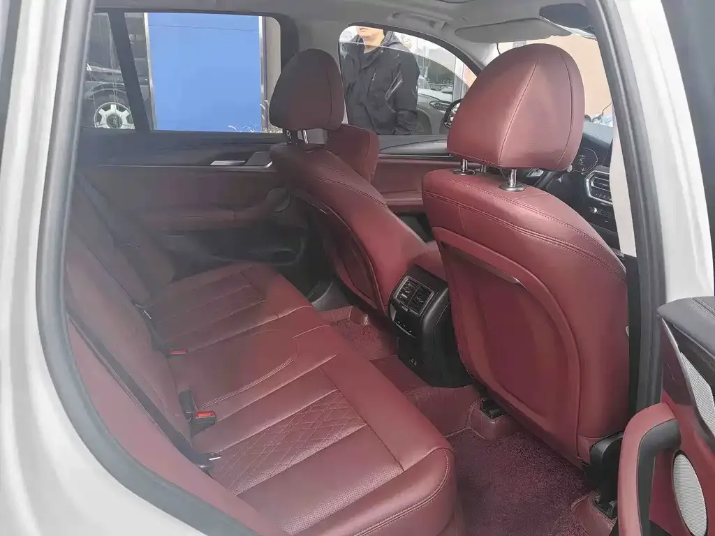 BMW X3 2024 из CN, фото 3
