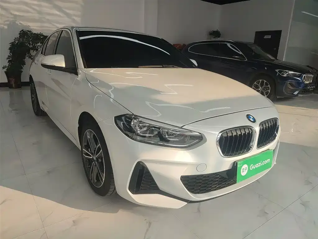 BMW 1 Series 2023 из CN, фото 4