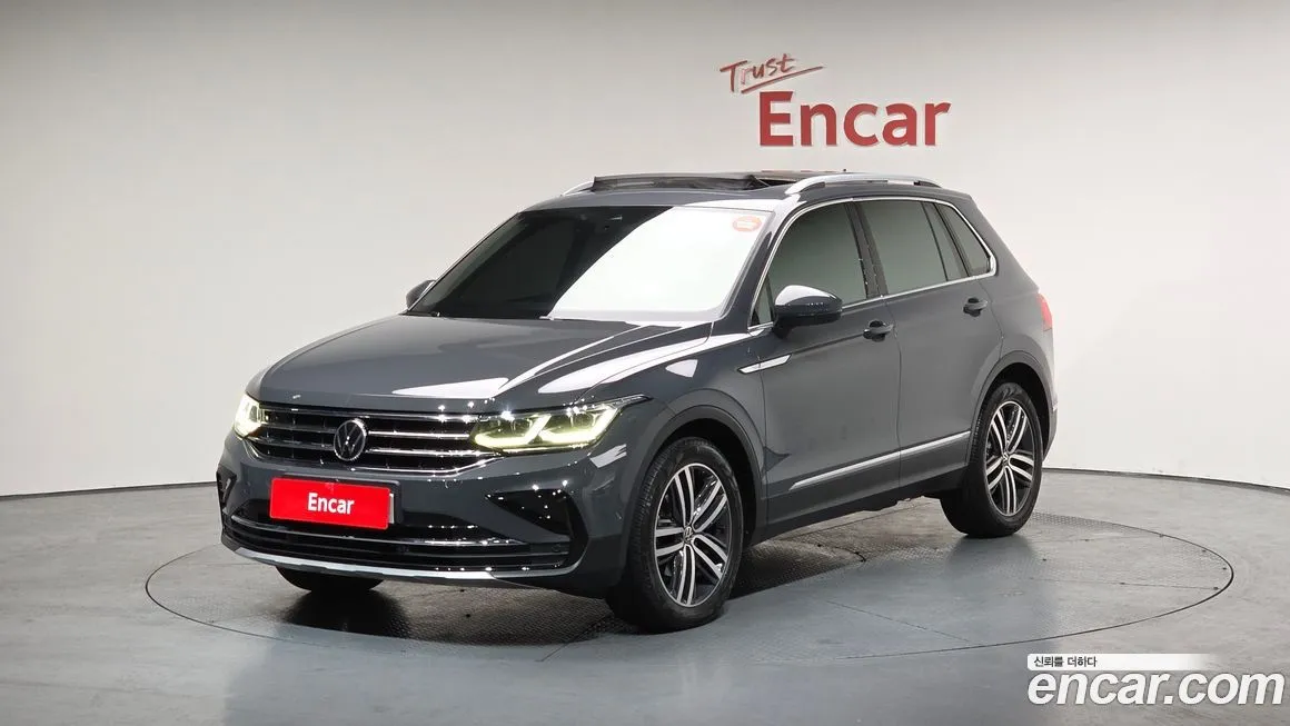 Volkswagen Tiguan — фото 1