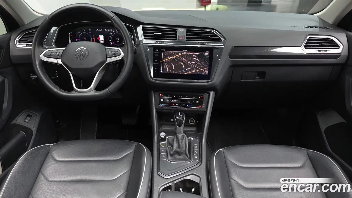 Volkswagen Tiguan — фото 6