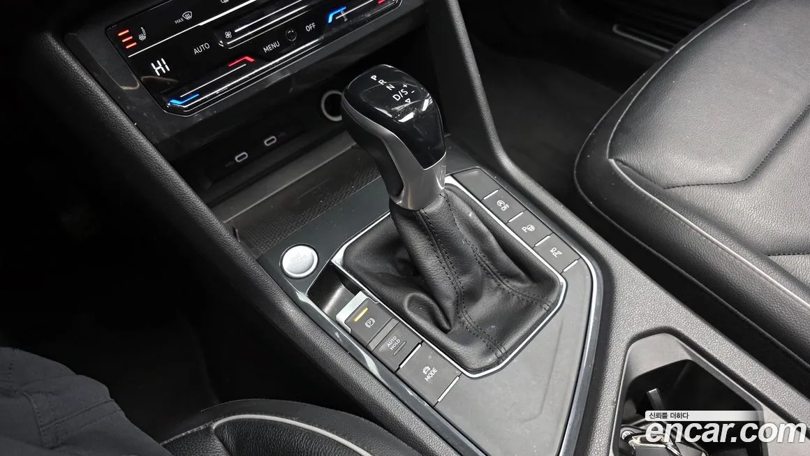 Volkswagen Tiguan — фото 7