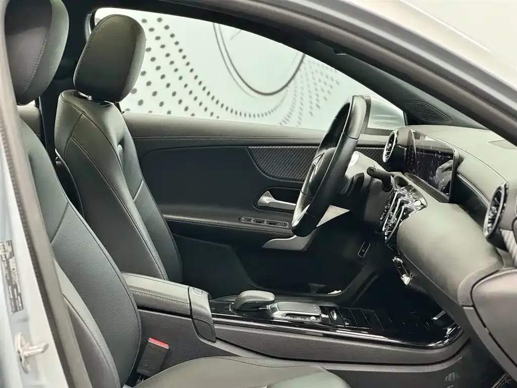 Mercedes-Benz A-Class 2023 из CN, фото 6