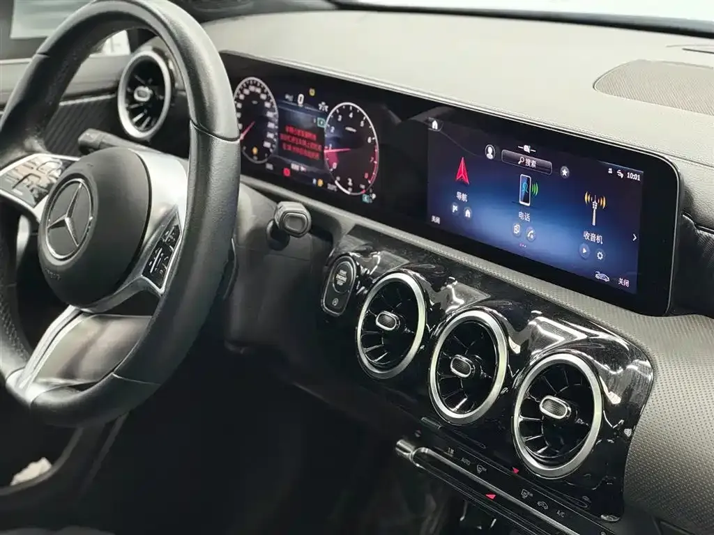 Mercedes-Benz A-Class 2023 из CN, фото 8
