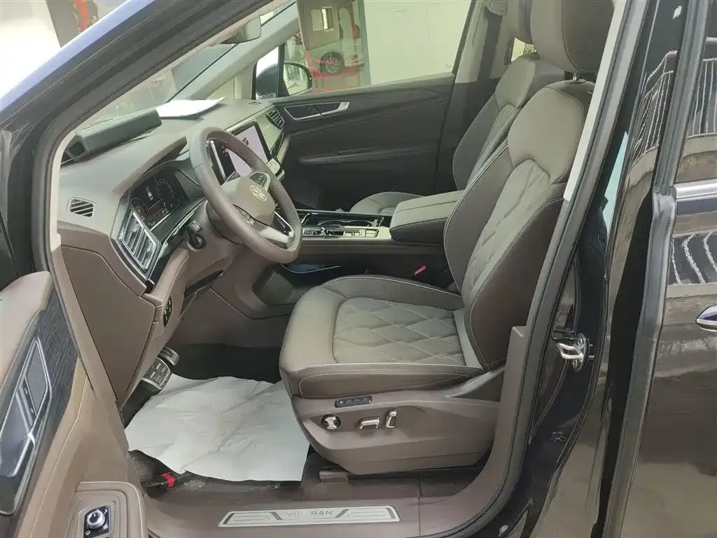 Volkswagen Viloran 2024 из CN, фото 3