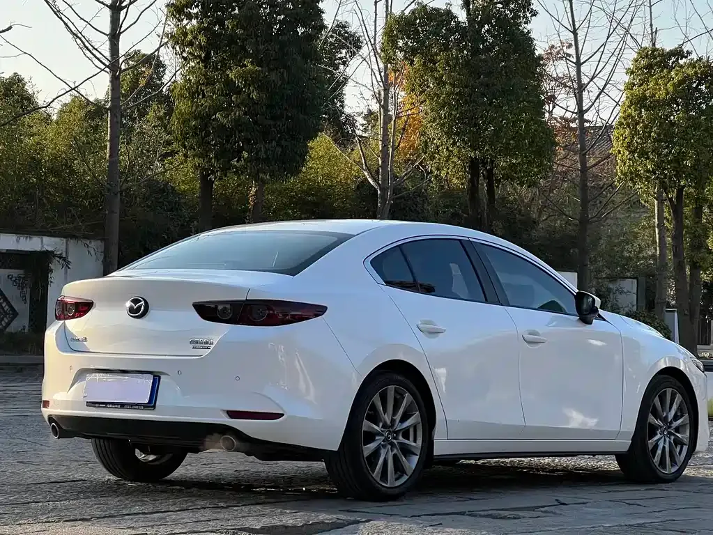Mazda 3 Axela 2022 из CN, фото 4