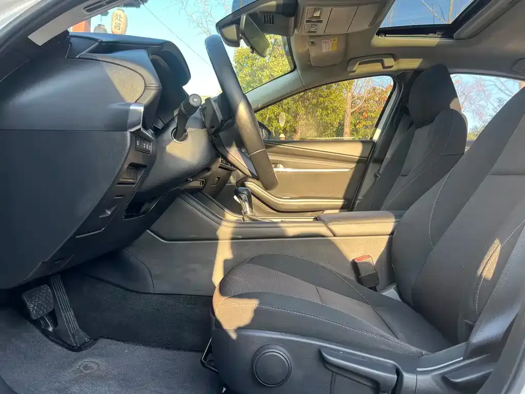 Mazda 3 Axela 2022 из CN, фото 7