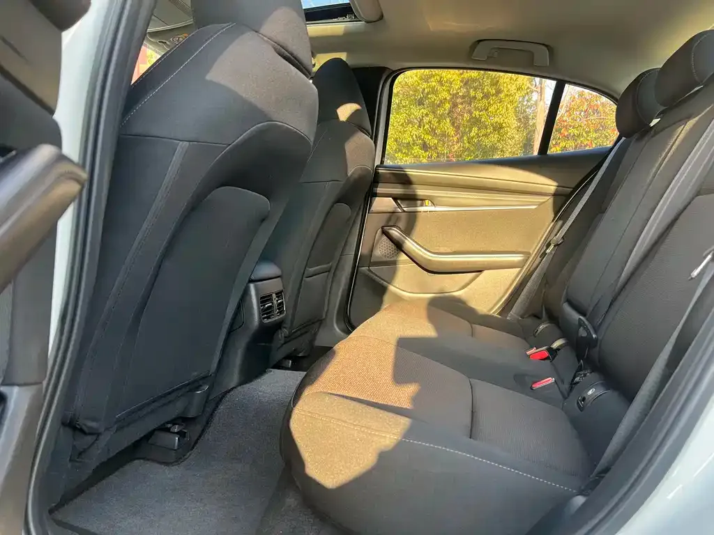 Mazda 3 Axela 2022 из CN, фото 8