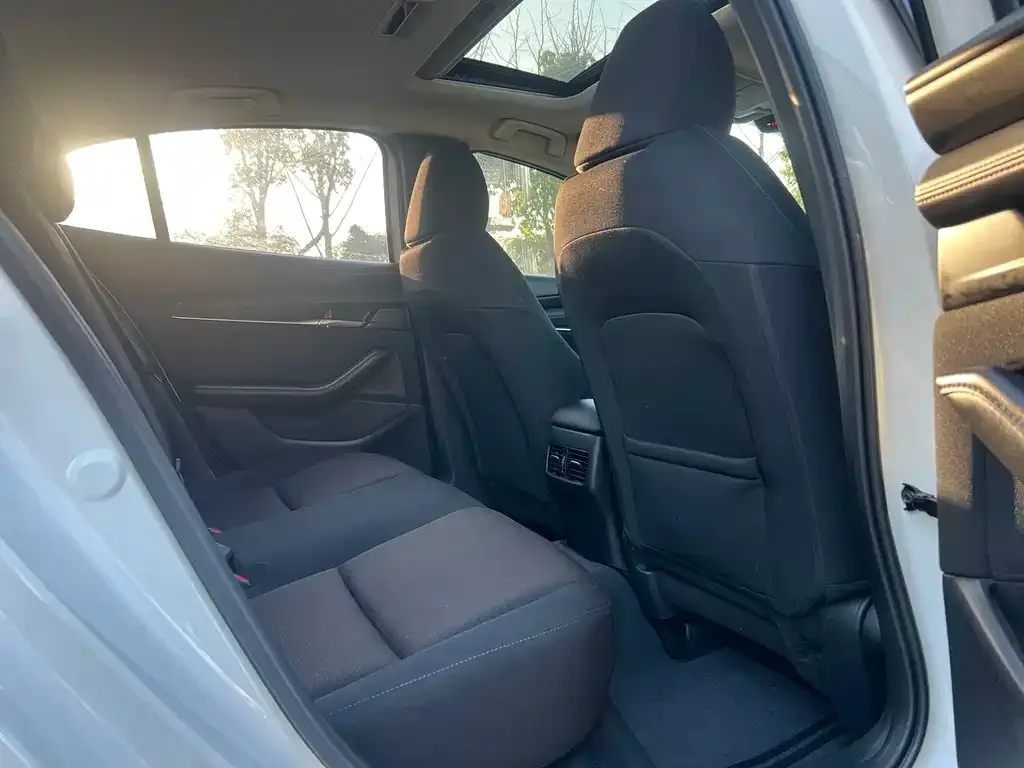 Mazda 3 Axela 2022 из CN, фото 9