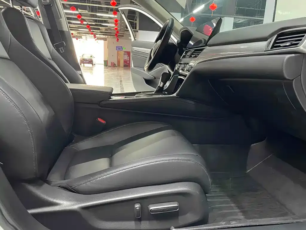 Honda Accord 2021 из CN, фото 4