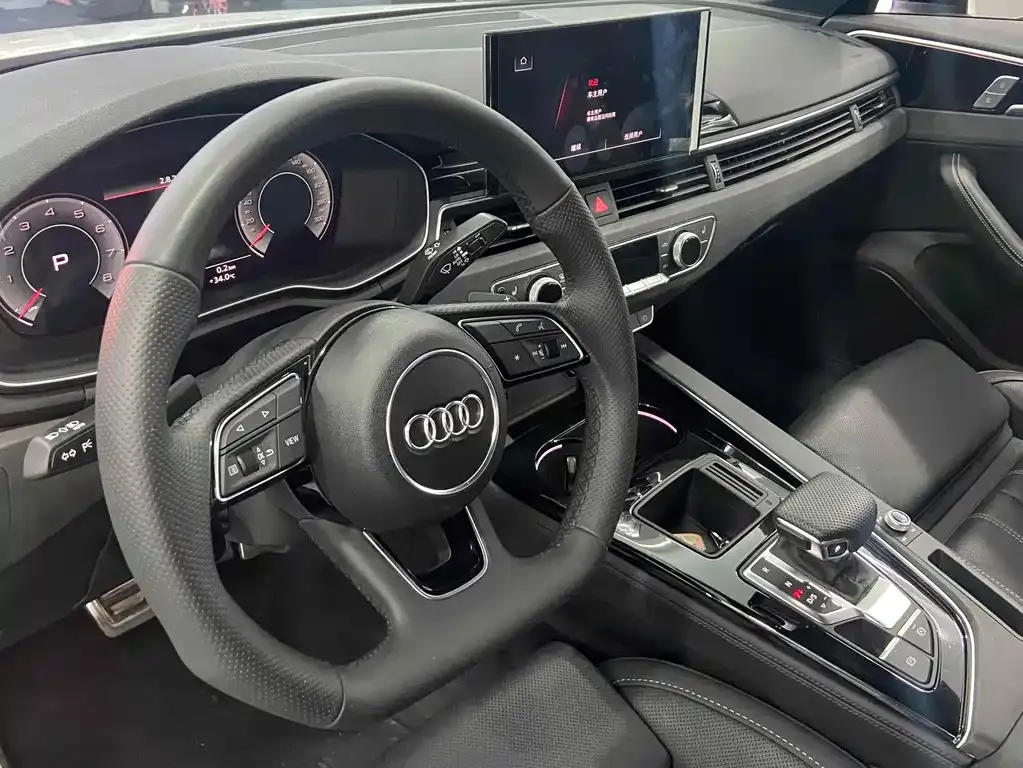 Audi A4L — фото 5