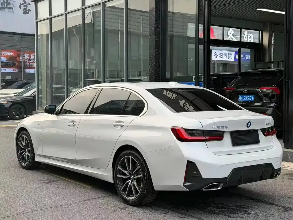 BMW 3 Series 2023 из CN, фото 8