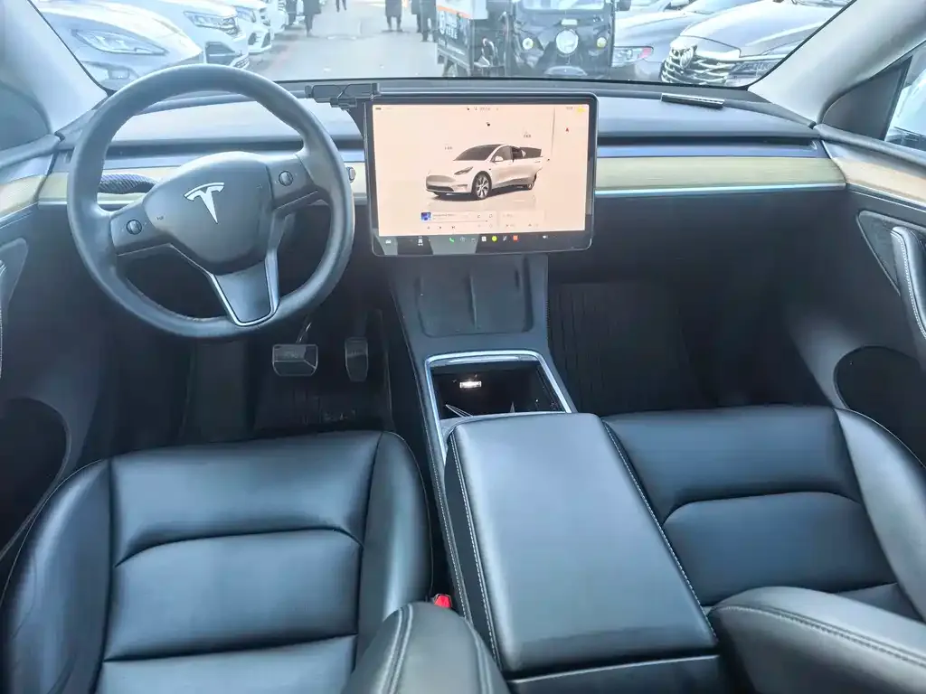 Tesla Model Y 2023 из CN, фото 5