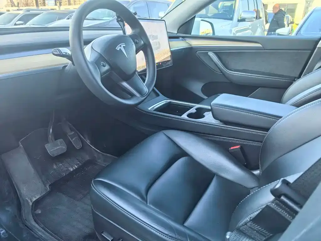 Tesla Model Y 2023 из CN, фото 4