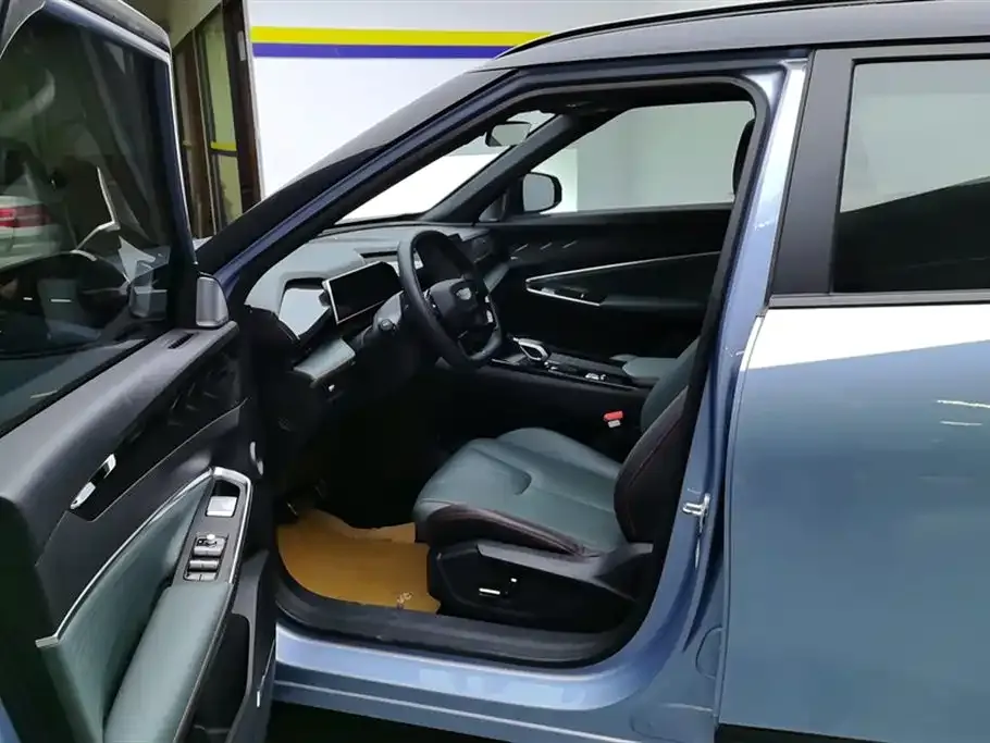 Geely Boyue 2024 из CN, фото 2