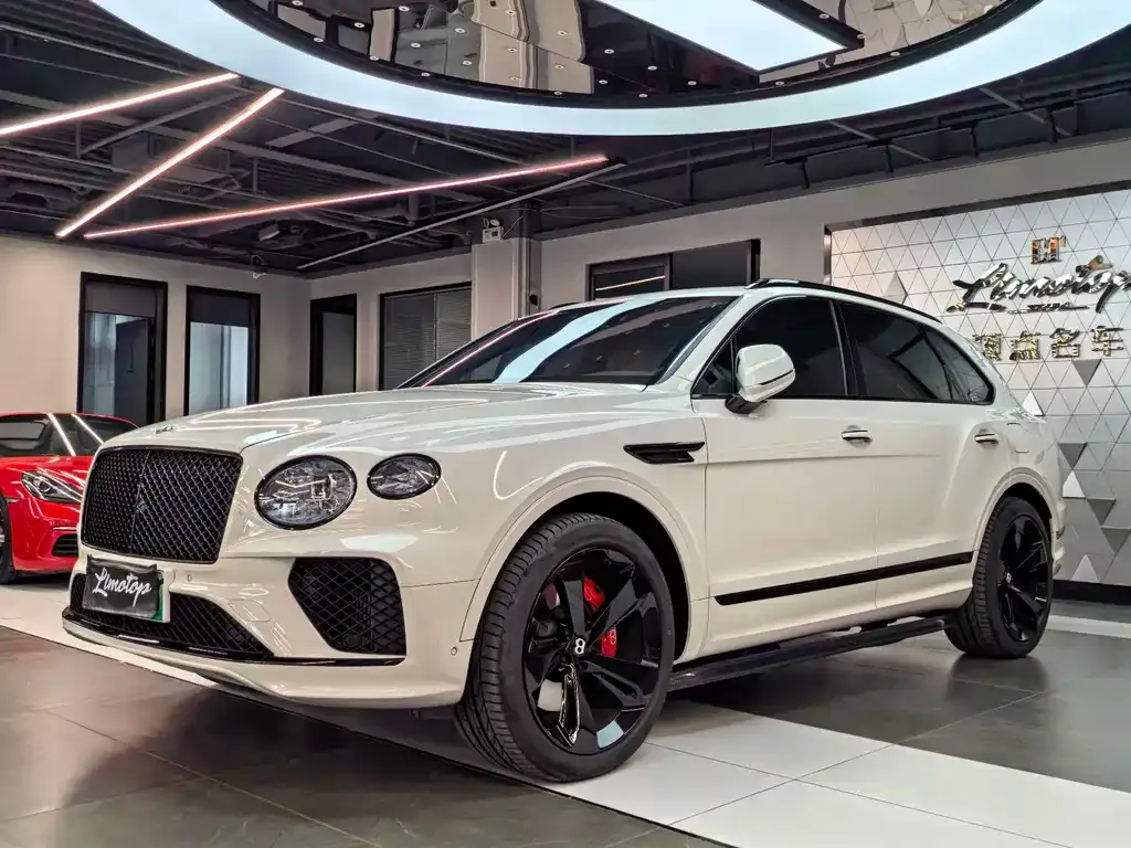 Bentley Bentayga PHEV — фото 3