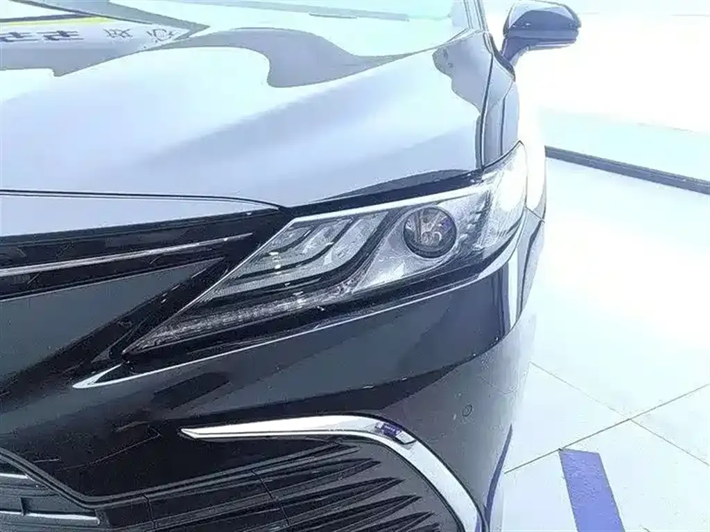Toyota Camry 2023 из CN, фото 9