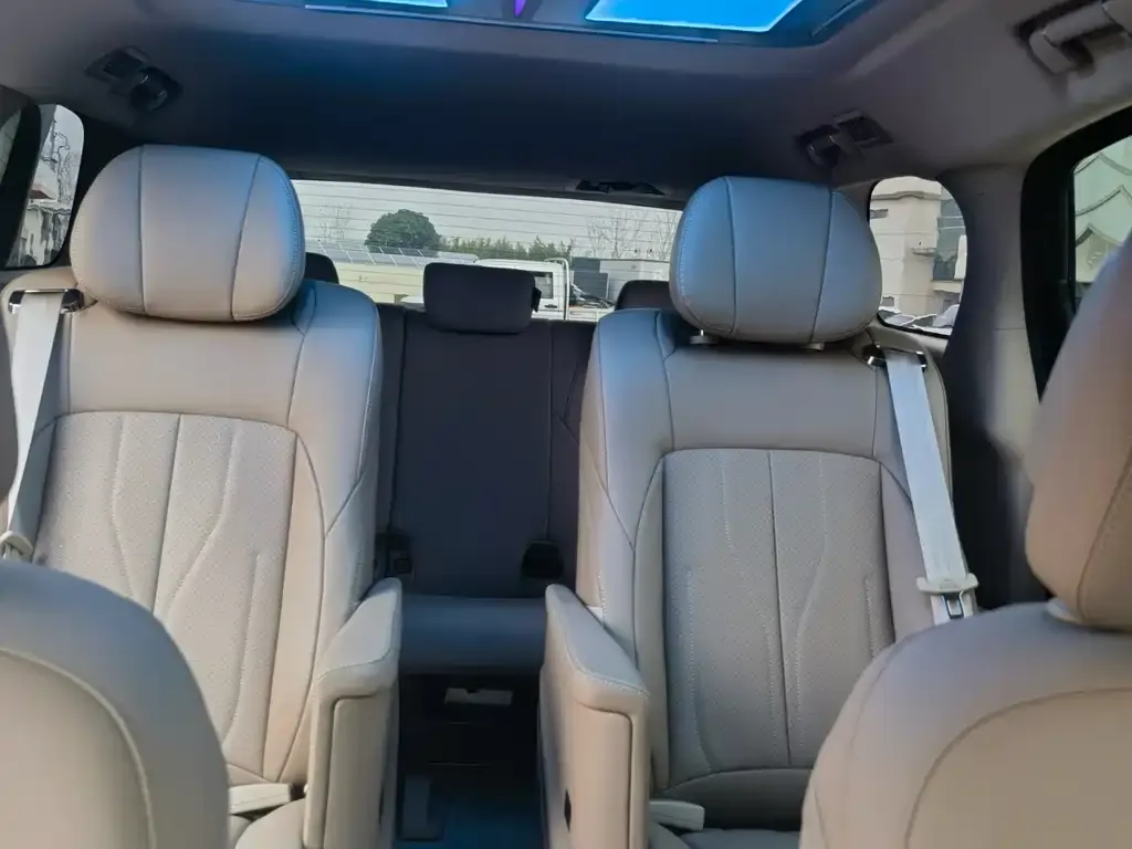 Buick GL8 Hybrid 2025 из CN, фото 4