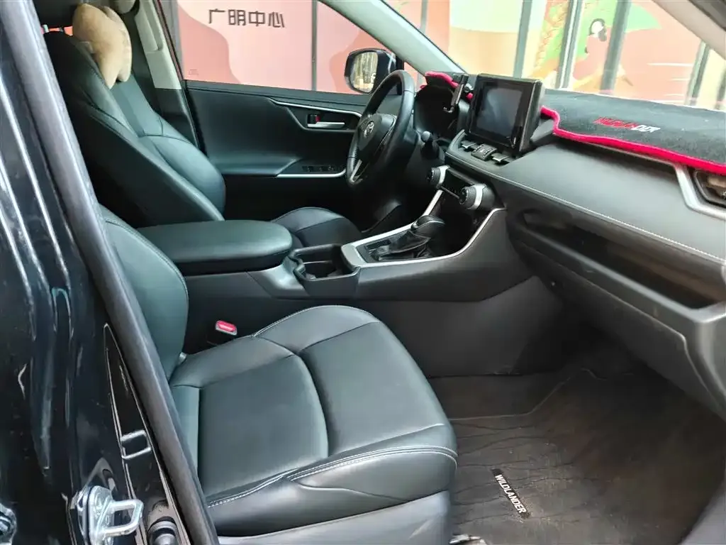 Toyota Wildlander 2023 из CN, фото 2