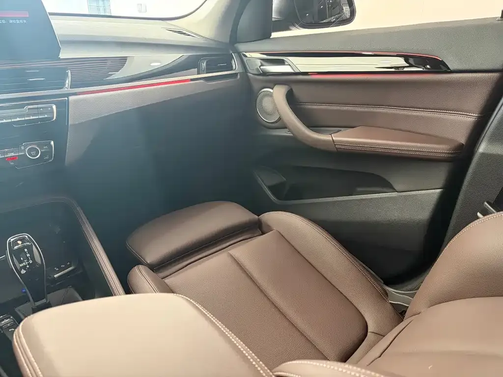 BMW X1 2022 из CN, фото 9