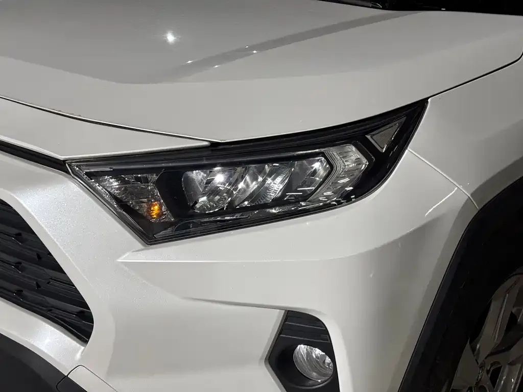 Toyota RAV4 2022 из CN, фото 7