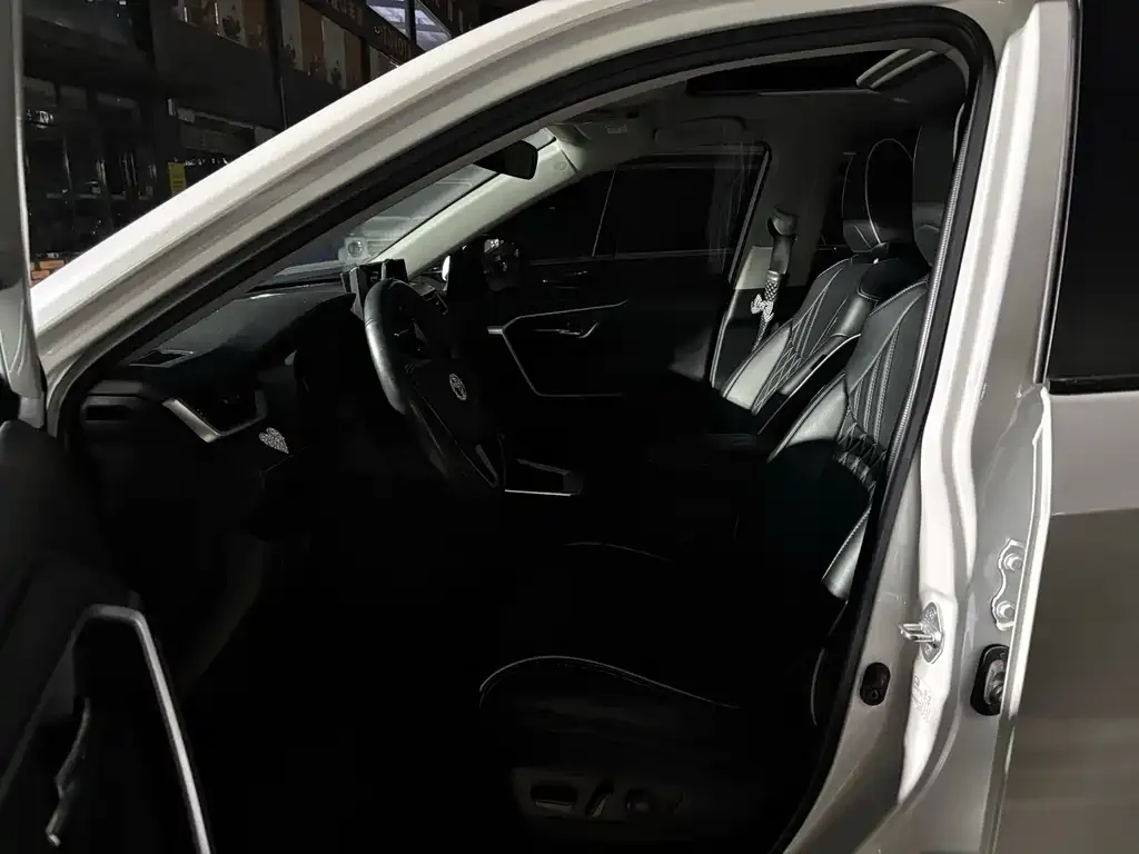 Toyota RAV4 2022 из CN, фото 9